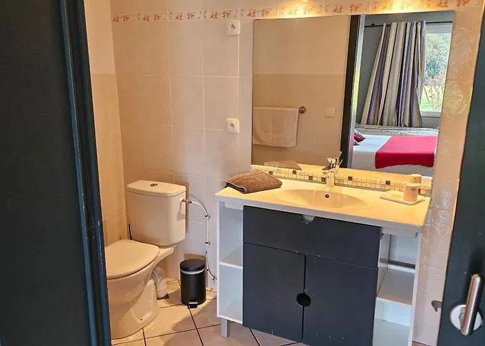 Penzion Hoteliere La Farguaise 3min Du Peage 3*