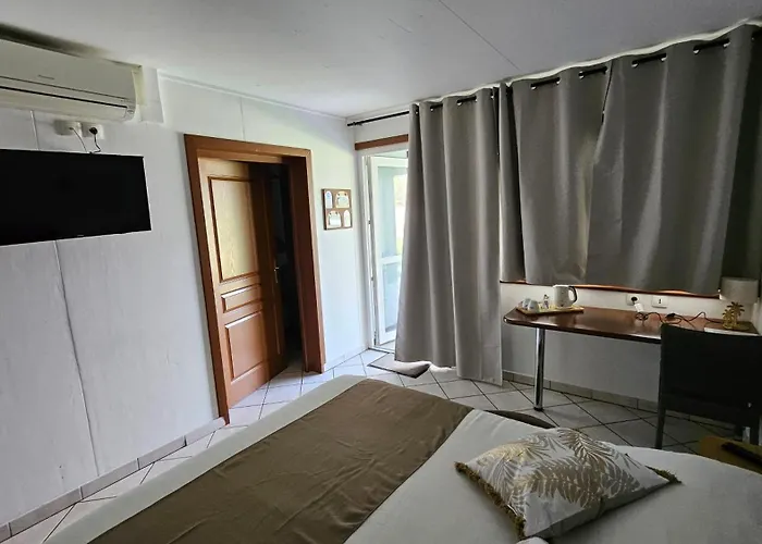 Hoteliere La Farguaise 3min Du Peage 3*