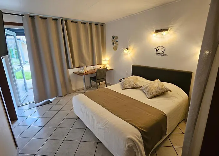 Penzion Hoteliere La Farguaise 3min Du Peage