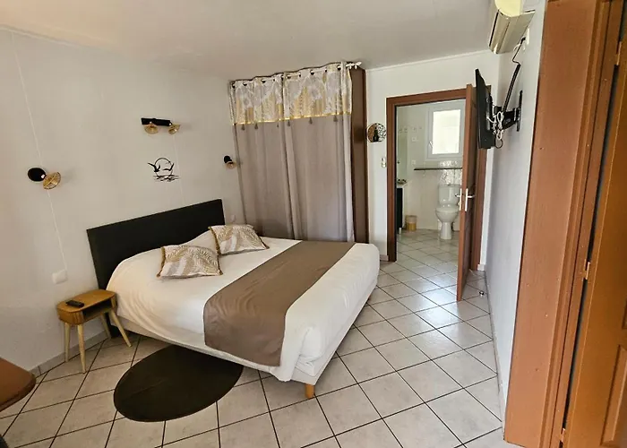 Hoteliere La Farguaise 3min Du Peage Penzion 3*